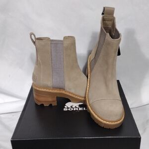NIB Sorel womens Joan Now™ Chelsea Boot Omega Taupe Gum size 10